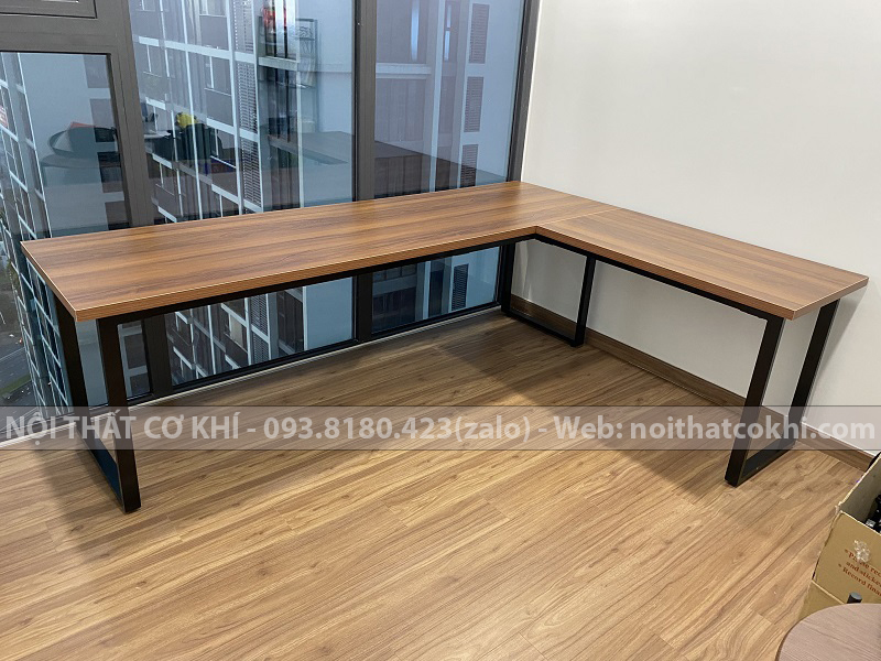Mua Bàn Chữ L Chân Sắt Ở Đâu Uy Tín, Giá Tốt?